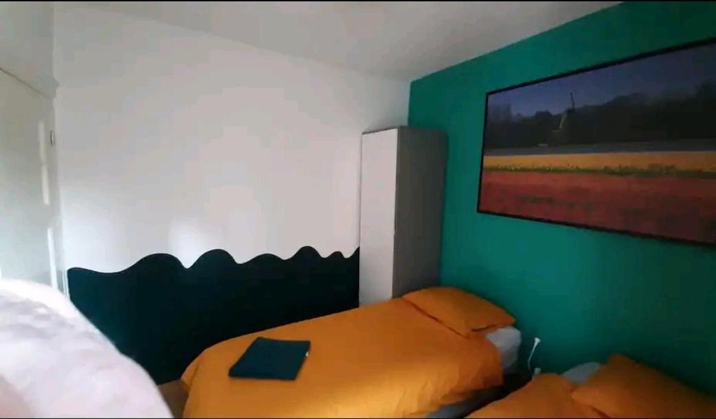 Nicole, Not For Parties, Not A Hotel, Room With Shared Bathroom, No Kitchen อัมสเตอร์ดัม ภายนอก รูปภาพ